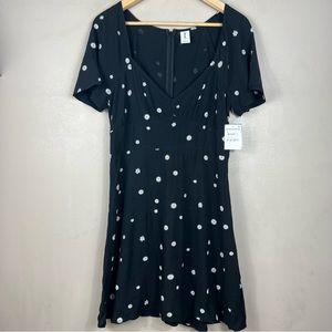 🆕Abound V Neck Black & White Floral Daisy Mini Dress